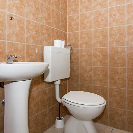 Apartman -jele *